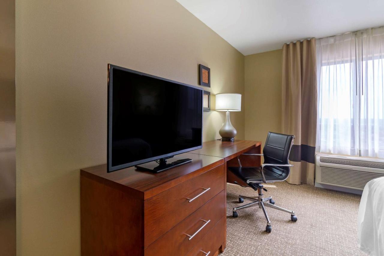 Comfort Inn & Suites Mandan - Bismarck Kültér fotó
