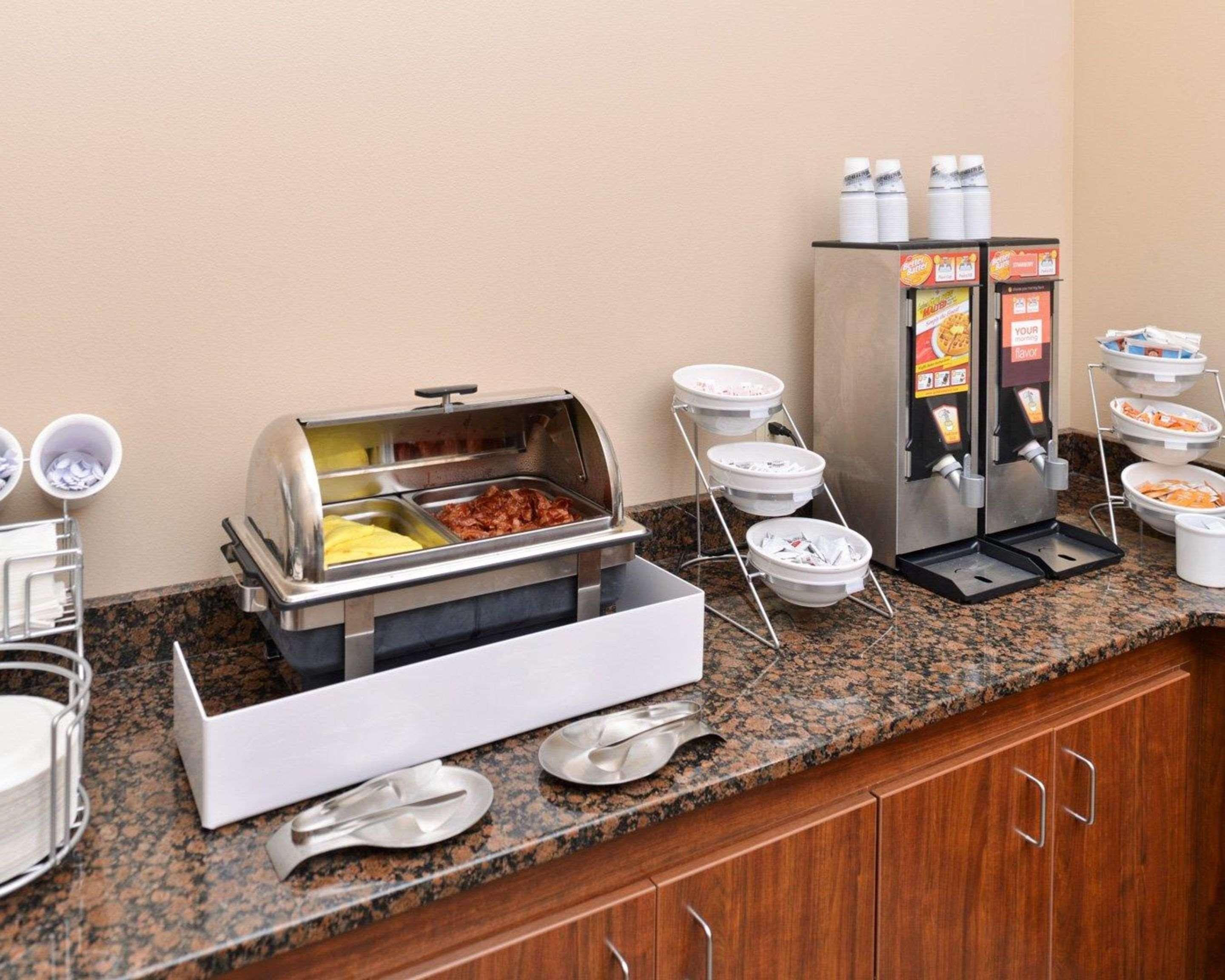 Comfort Inn & Suites Mandan - Bismarck Kültér fotó