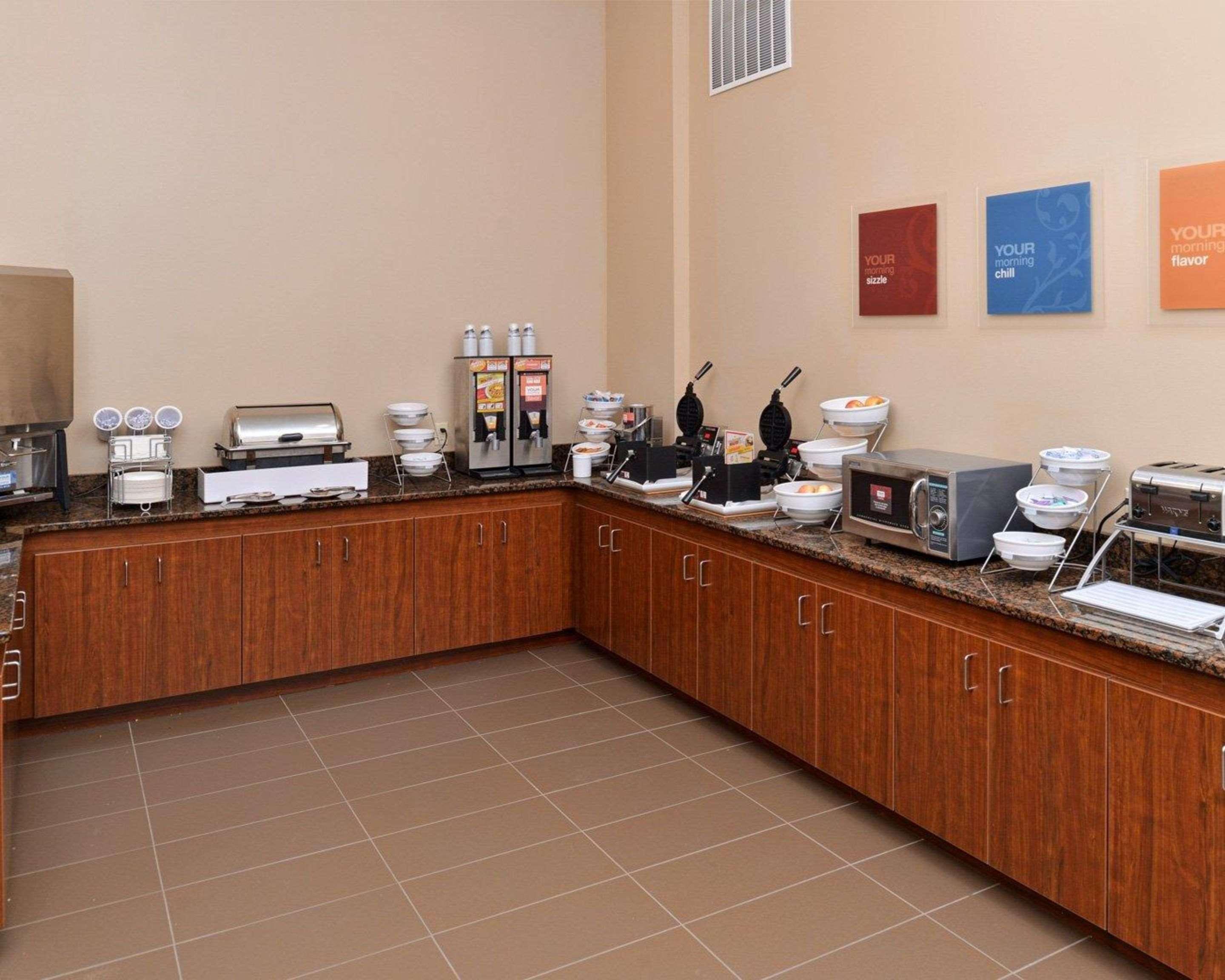 Comfort Inn & Suites Mandan - Bismarck Kültér fotó